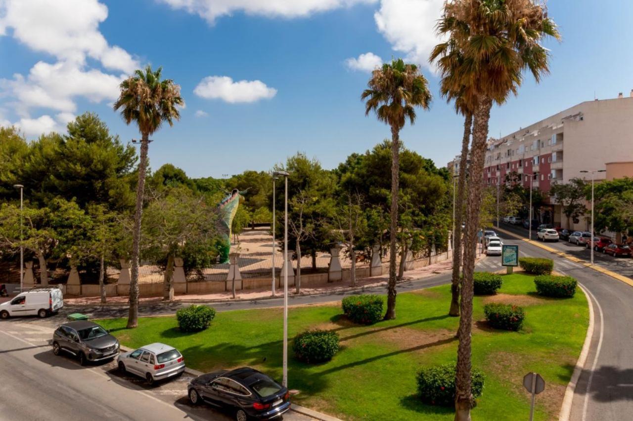 Apartamentos Villa Madrid Torrevieja Zewnętrze zdjęcie